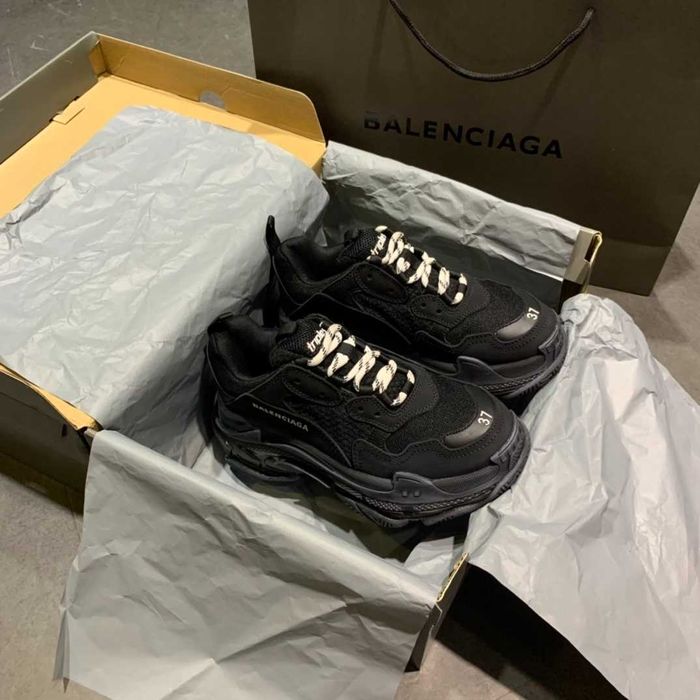 Adidasi Balenciaga Triple S Premium