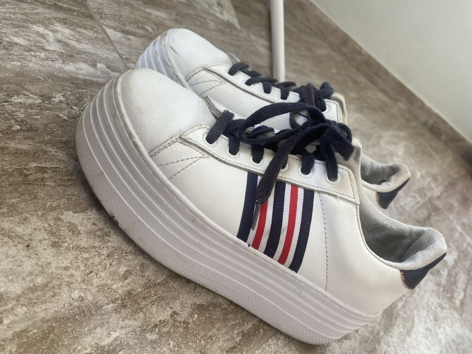 Дамски обувки