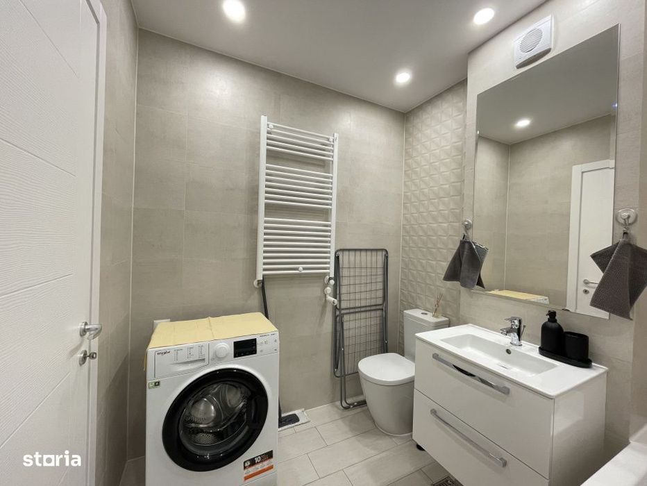 Garsoniera, 30mp, 9mp terasa, cetrala proprie, metrou, Hils Brauner