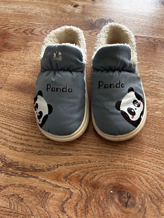 Детски пантофи за момче