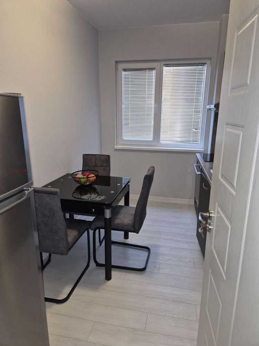 Тристаен апартамент в Кючук Париж