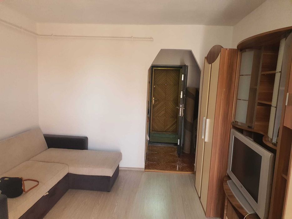 Garsoniera cocheta de vanzare - Str Ostrovului Etaj3/4