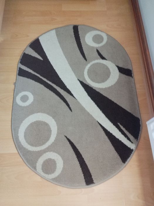 Vand covoare pt  hol.