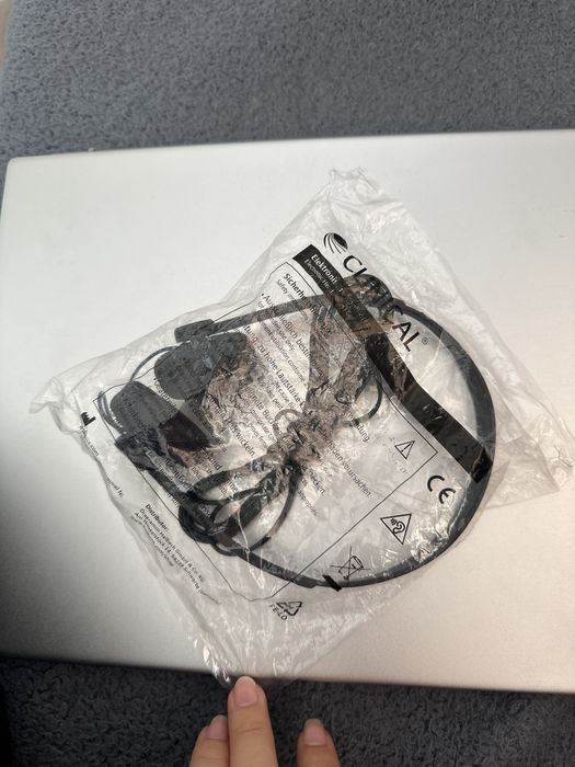 Слушалки чисто нови