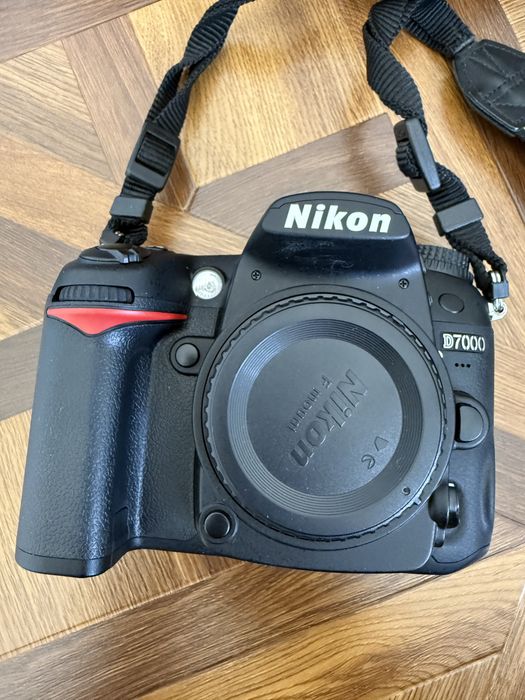 Фотоаппарат Nikon D7000