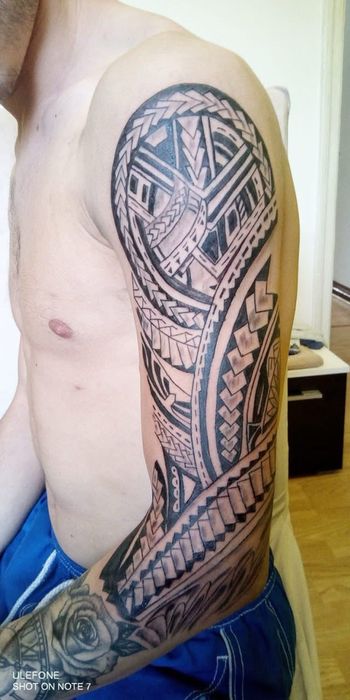 Execut tatuaje  profesionale