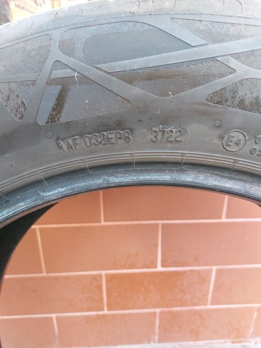 Anvelope continental 225/60/18 104v