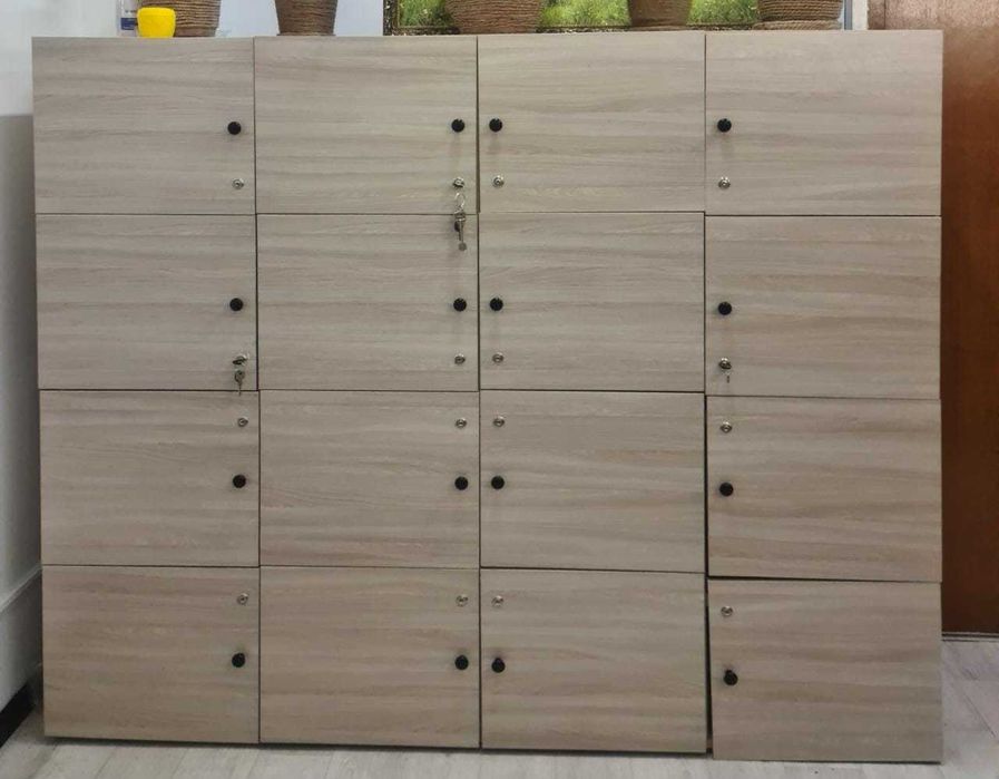 Продам офисный шкаф