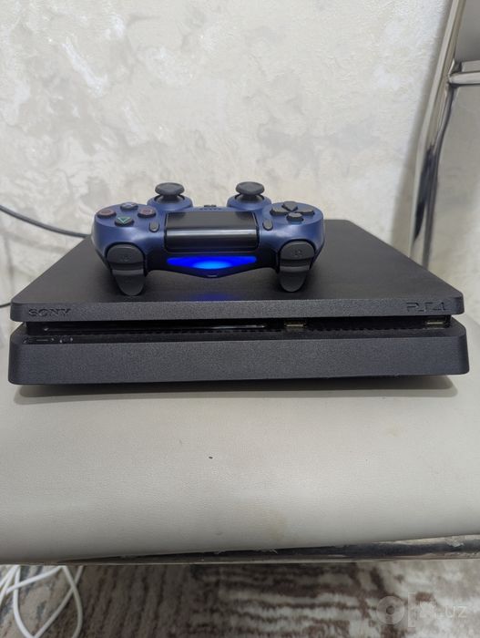 Play station 4 slim 1Tb sotiladi