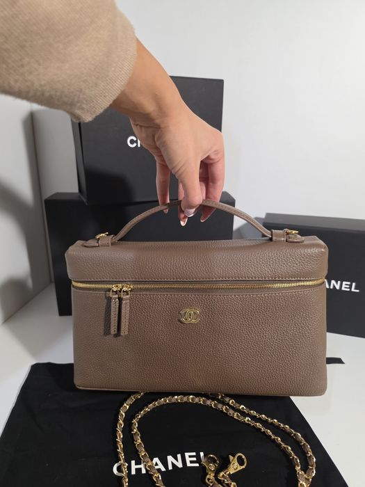 Налична чанта Chanel Lunch Box 26c