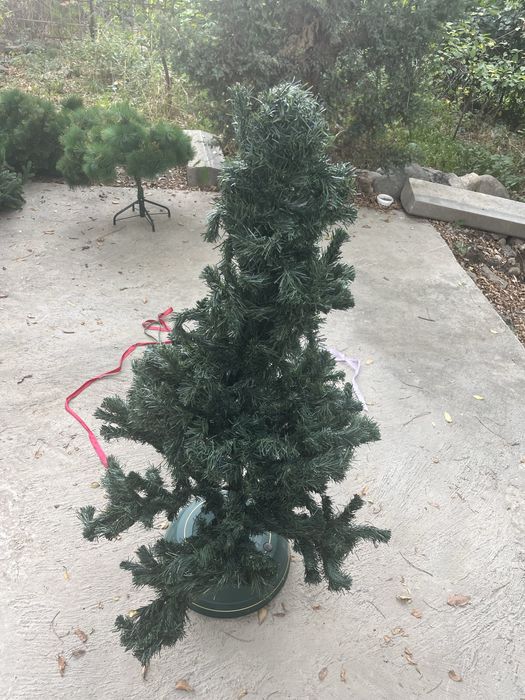 Елки искусственные