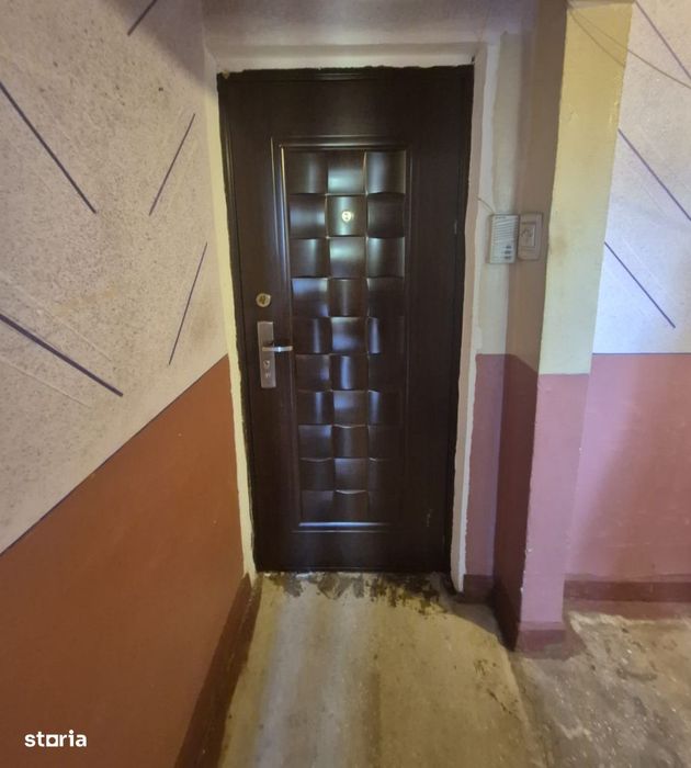 Apartament 3 camere, bloc izolat ,Vlaicu ,etaj intermediar