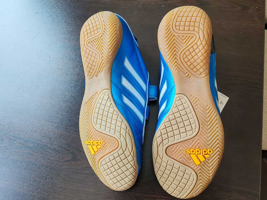 Футболни обувки ADIDAS 11 QUESTRA IN 39  1/3 номер
