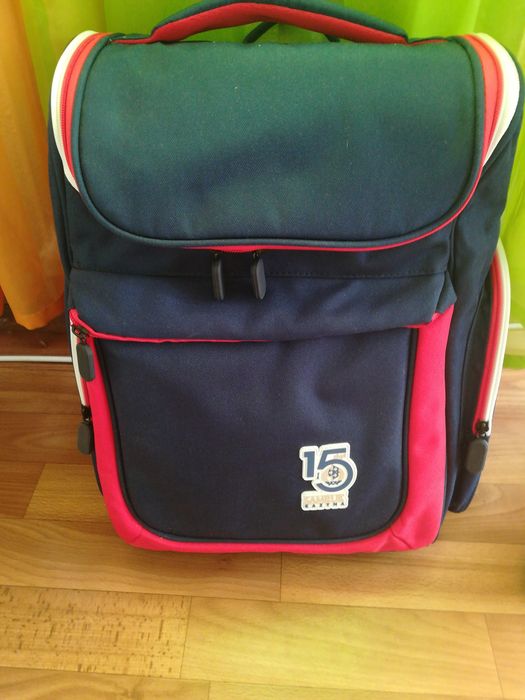 Продам школьный рюкзак