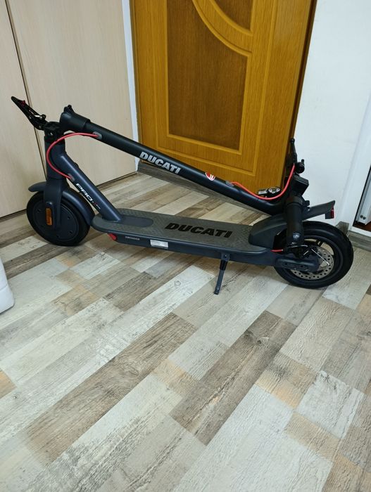 Trotineta electrica DUCATI PRO-I EVO, 8.5 inch, negru