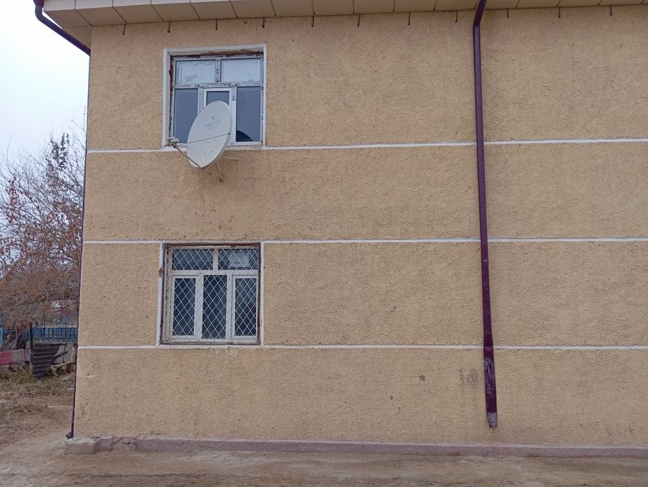 Ush xanali dom birinshi etajda jaylasqan