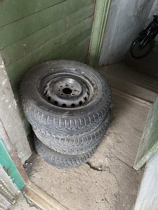 Резина зимняя с дисками