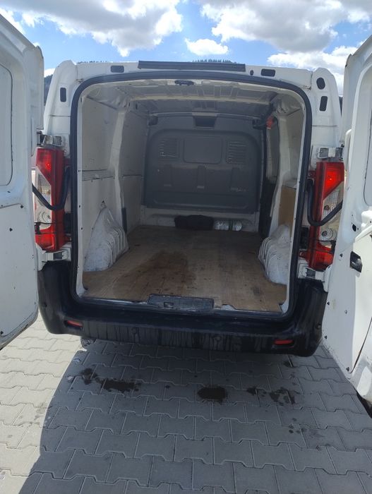 Peugeot Expert an 2008