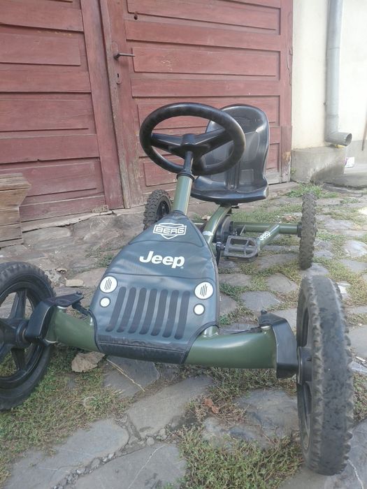 Vând Kart Jeep pentru copii