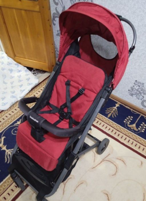 Bolalar kalyaskasi yaxshi holatda