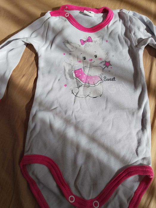 Дрехи за бебе момиче