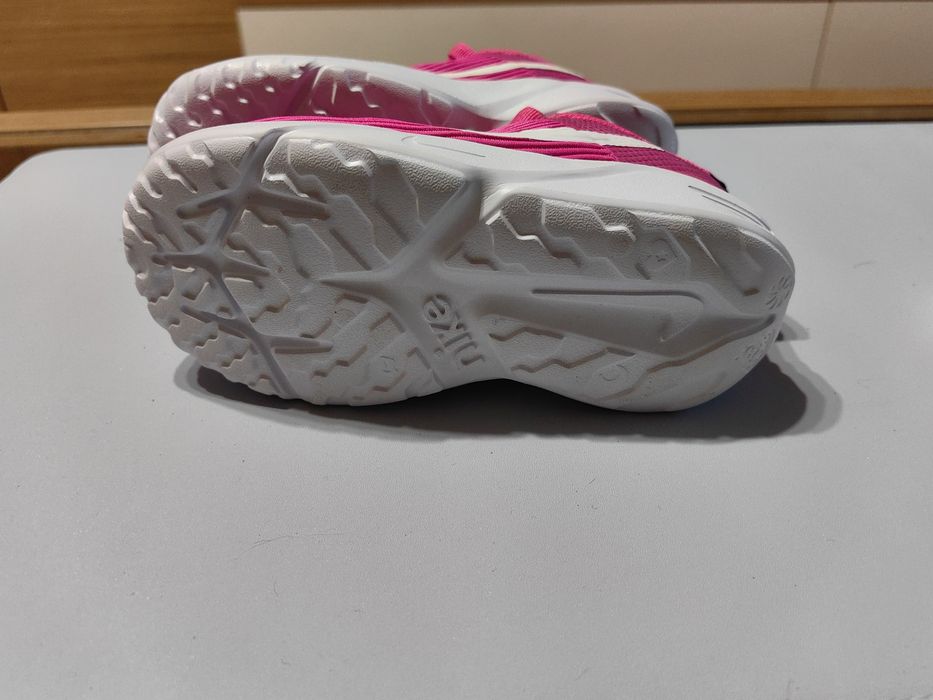 Vând Nike Star Runner 4 roz