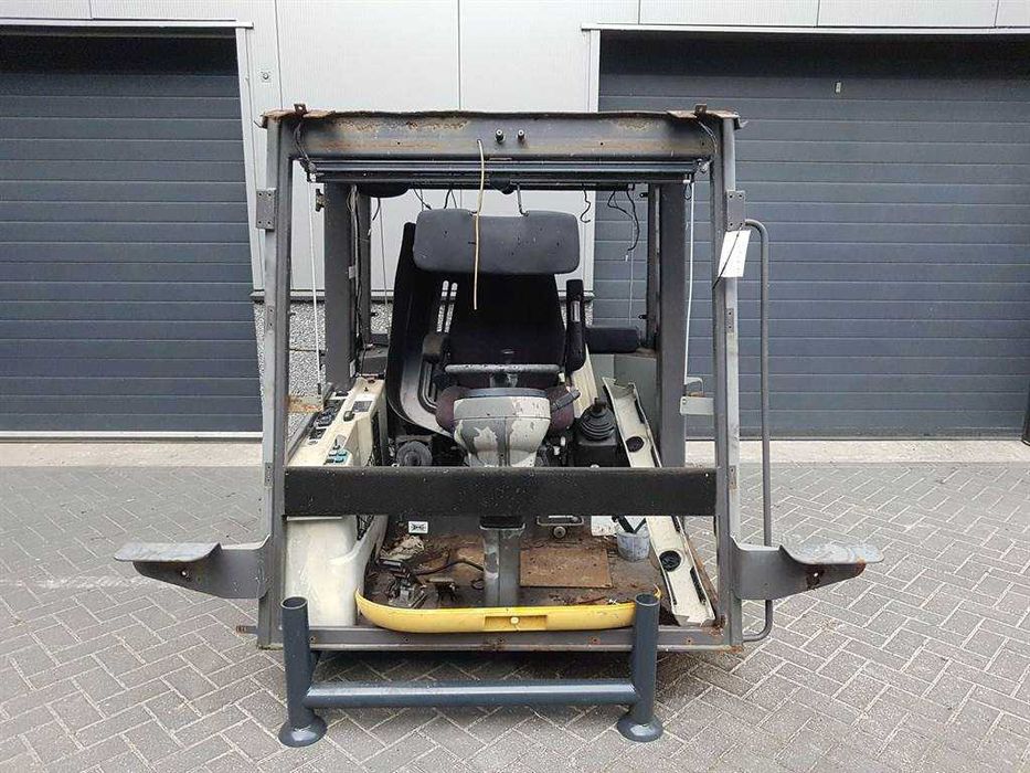 Cabina Ahlmann 23103106  Ahlmann AZ 210E - Piese de schimb Ahlmann