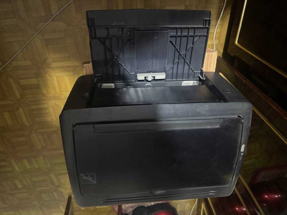 Продам принтер Canon LBP3010B