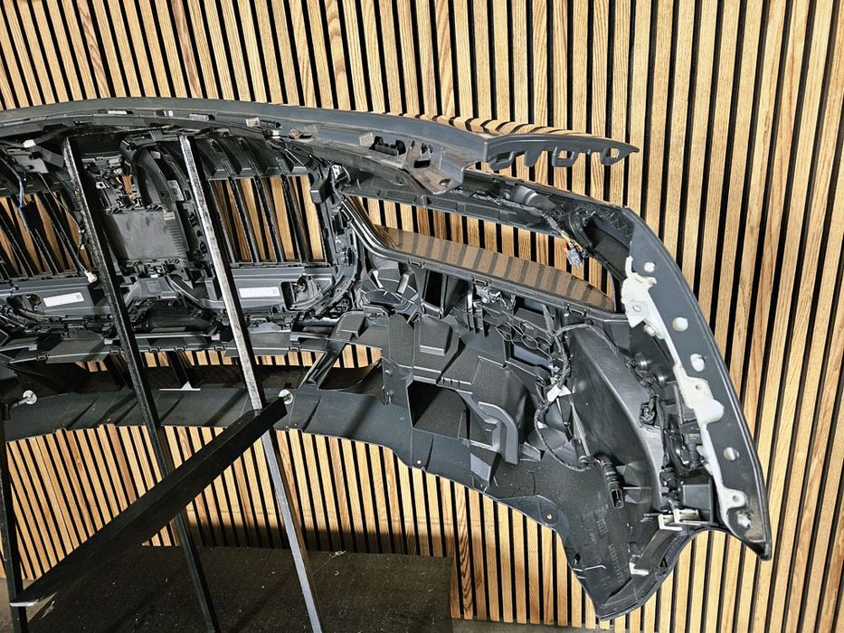 BMW seri 7 I7 2022/2025 G70 M-pachet bara fata BF3567