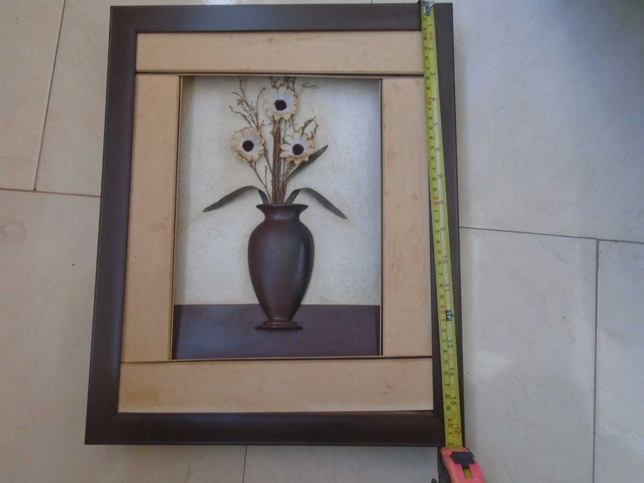 Tablouri ,cele 8 lebede,taranca cu fuiorul si unul hand made vaza