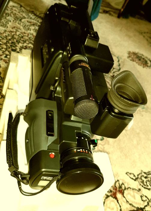 VHS видеокамера PANASONIC M10 новая в упаковке