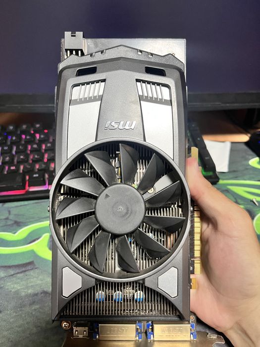 продам видеоканту gtx 650 msi