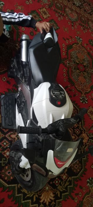 Detiski elektron matosikil.