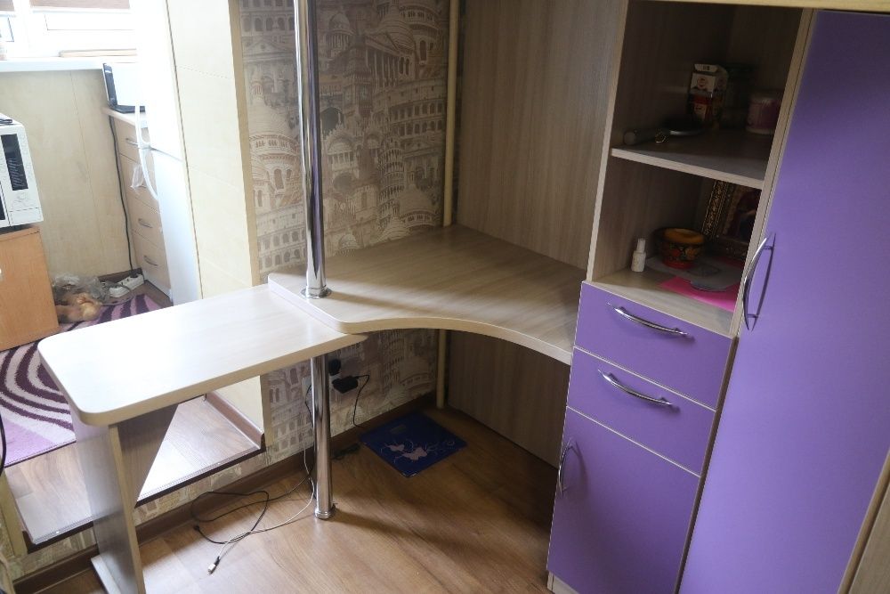 Не дорого Очень удобный детский уголок