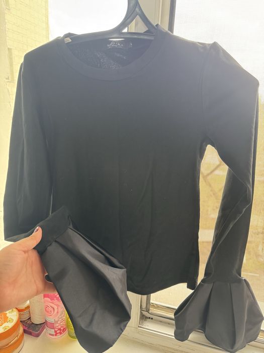 Кофта продается на низком цене