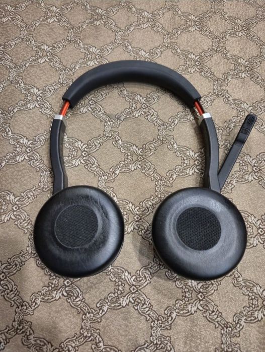 Jabra Evolve 75 в отличном состоянии