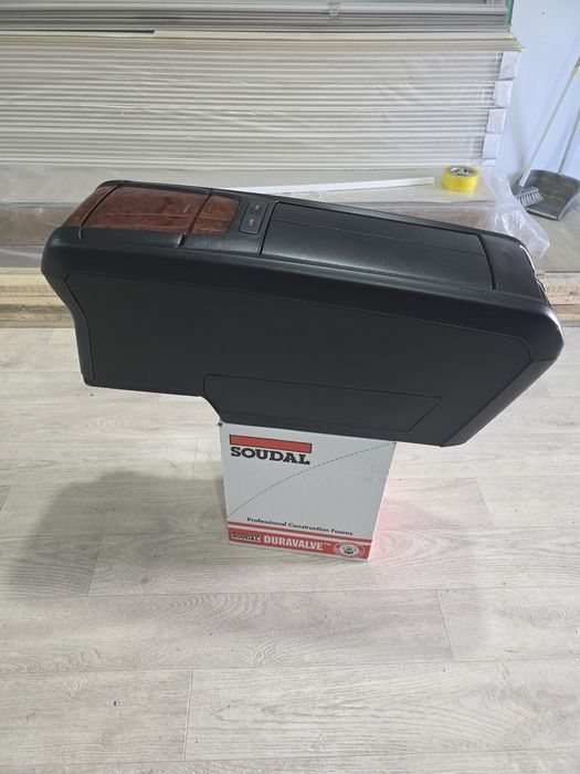 Продам консоль, подоокотник, бар