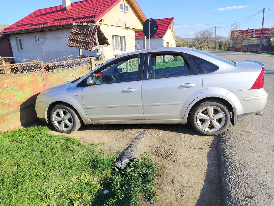 Vând ford focus 2, motor1. 8