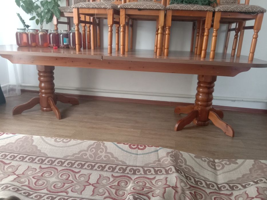 Продам стол 3,5-4метр