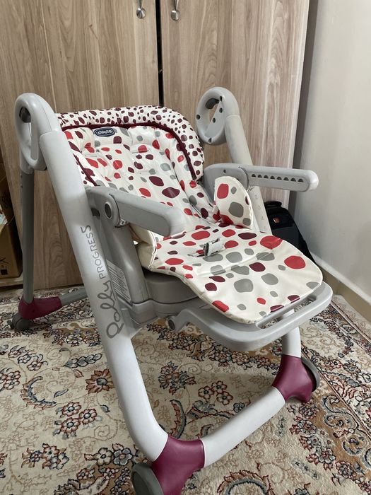 Детский стульчик для кормления