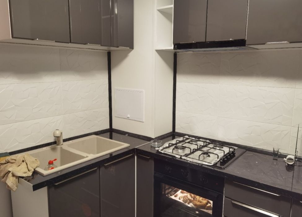 Vând apartament Podul de piatra