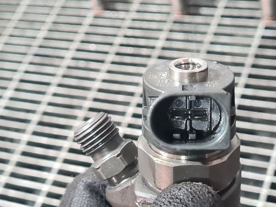 Injector BMW X5 F15 3.0 D 2013 - 2018 258CP N57 D30 A Euro6 (1268) Diesel 0445110616