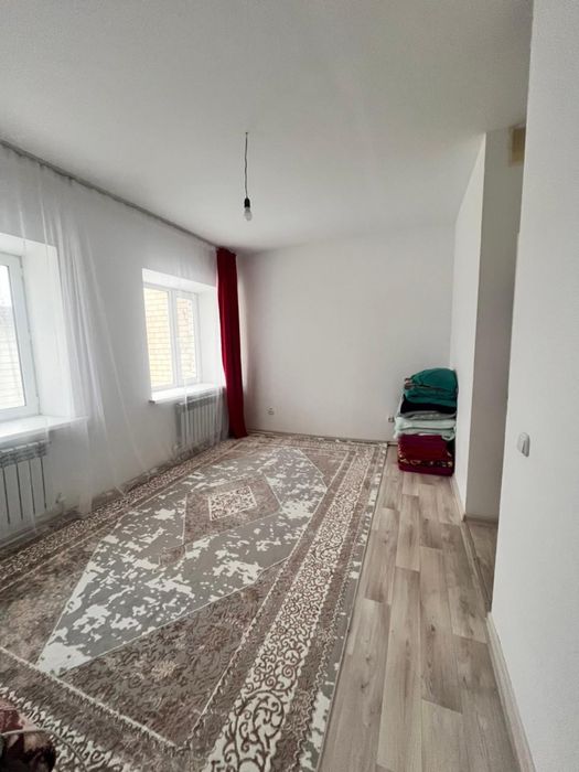 Продам 1 ком квартиру на Жазире