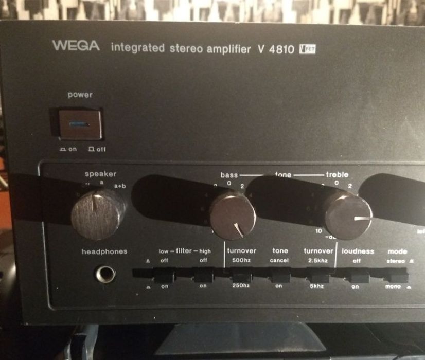 Top legendar v-fet Amplificator Wega 4810(Sony TA5650)