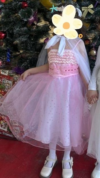 Продам  платья на девочку