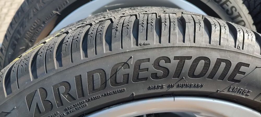 Vand jante originale BMW seria 1 cu anvelope iarna
