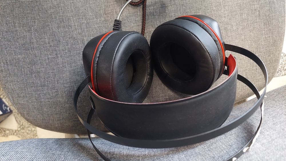 Слушалки Cobalt 300 RGB