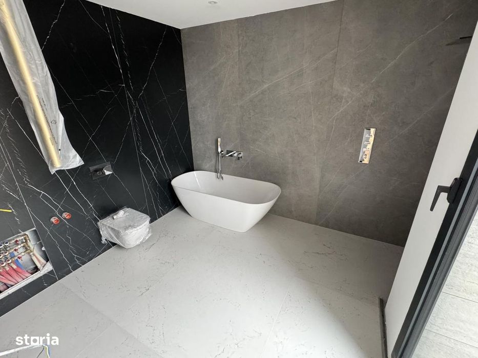 Vila LUX| 400mp |5-6 Camere |2 Parcari |intre OMV - Erou Iancu