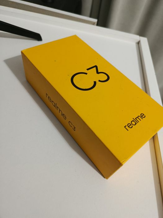 Продам смартфон realme c3