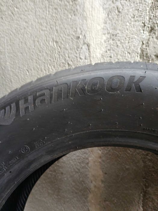Vând 4 anvelope Hankook de vară.